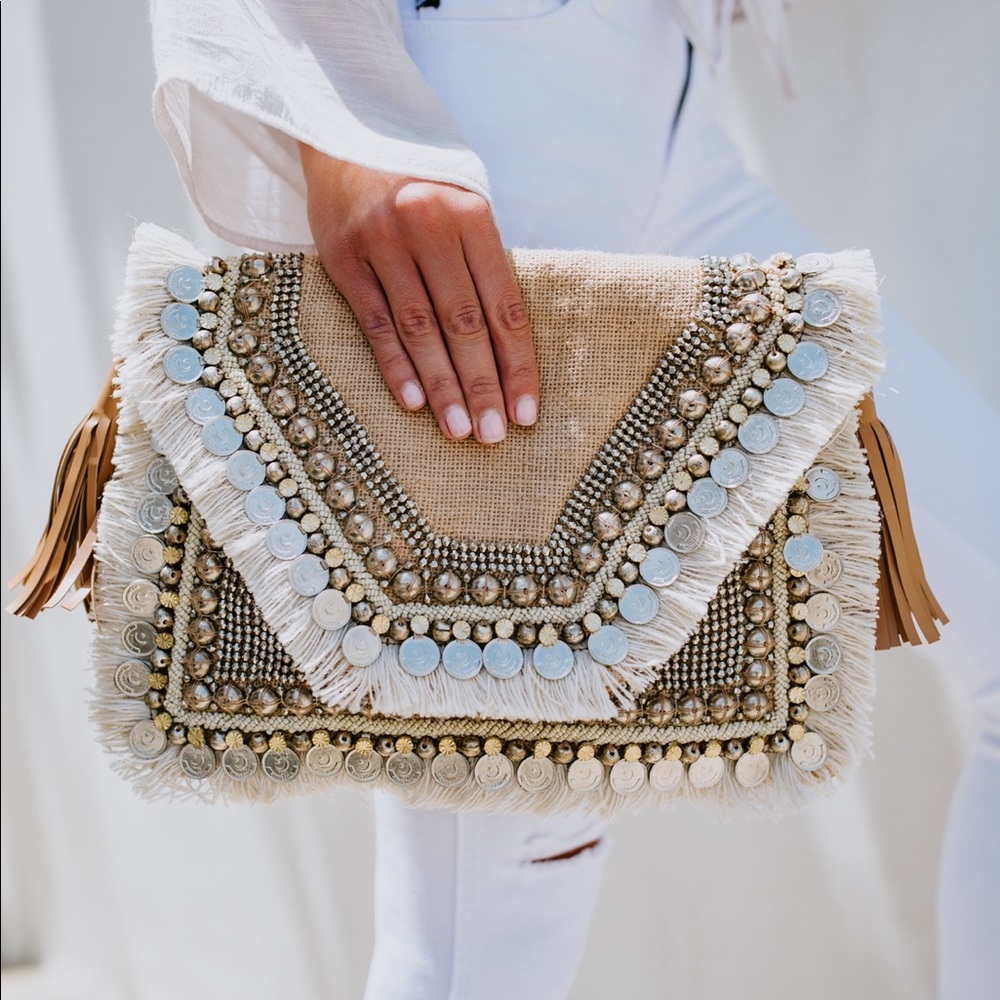 Leela Clutch SHASHI